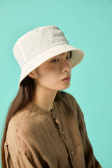 BUCKET HAT / NYLON TASLAN / WHITE