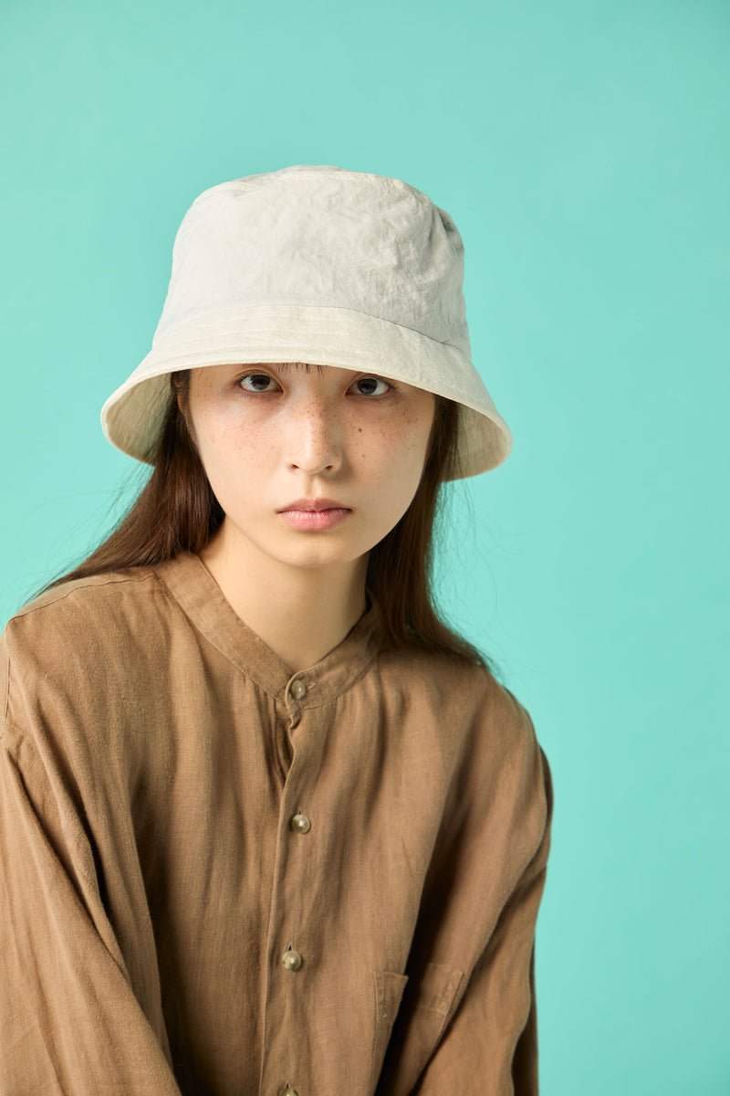 BUCKET HAT / NYLON TASLAN / WHITE