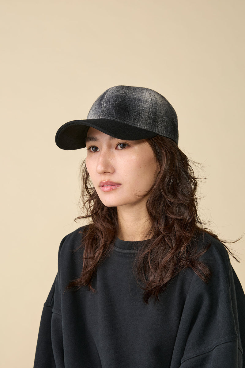 6 PANEL CAP / OMBRE CHECK / GRAY & BLACK