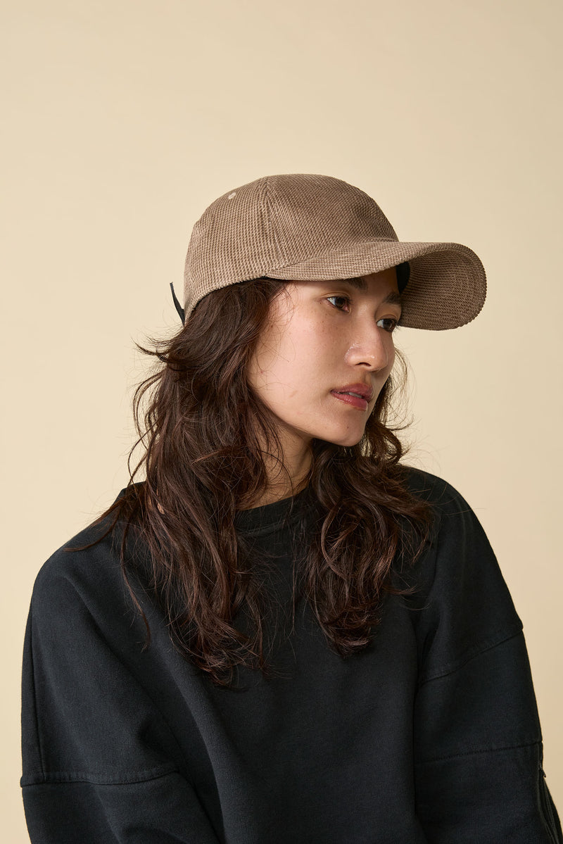 DEEP 6 PANEL CAP / PRINTED CODE / BEIGE