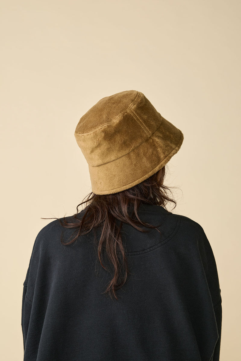 FULL BUCKET HAT / FLEECE BOA / CAMEL