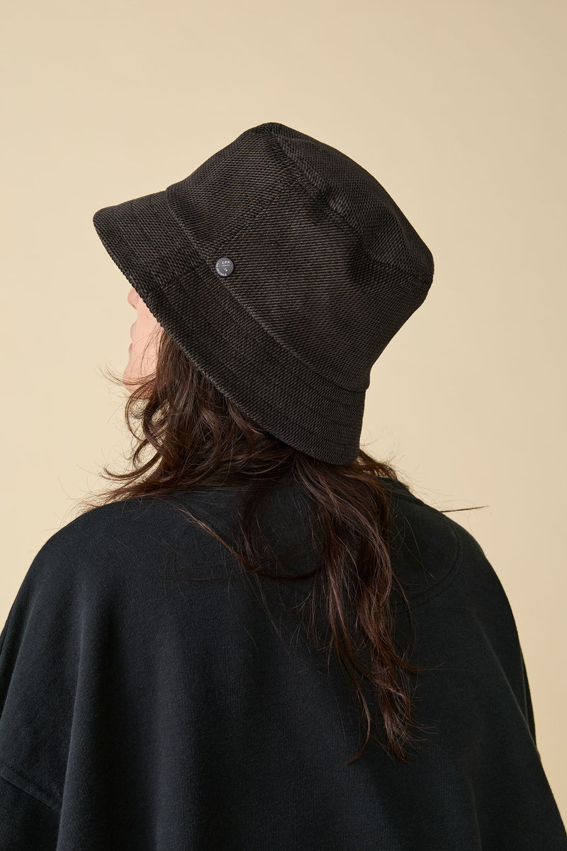 BUCKET HAT / PRINTED CODE / BLACK