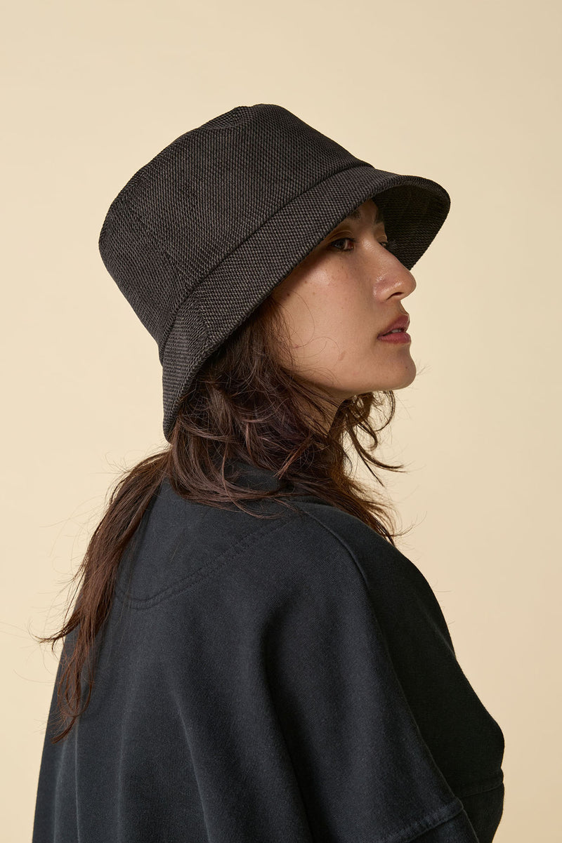 BUCKET HAT / PRINTED CODE / BLACK