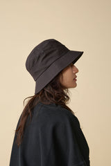 SWITCHED BUCKET HAT / DIVIDER CLOTH / BLACK