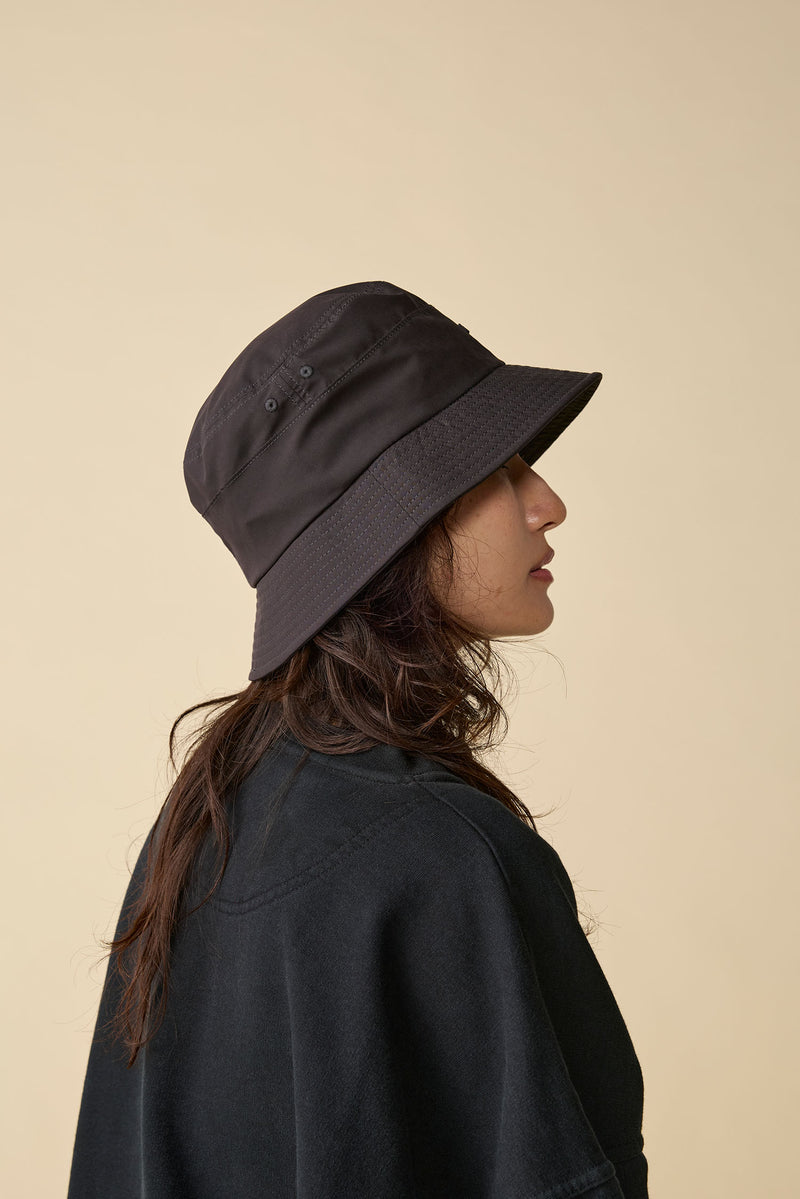 SWITCHED BUCKET HAT / DIVIDER CLOTH / BLACK