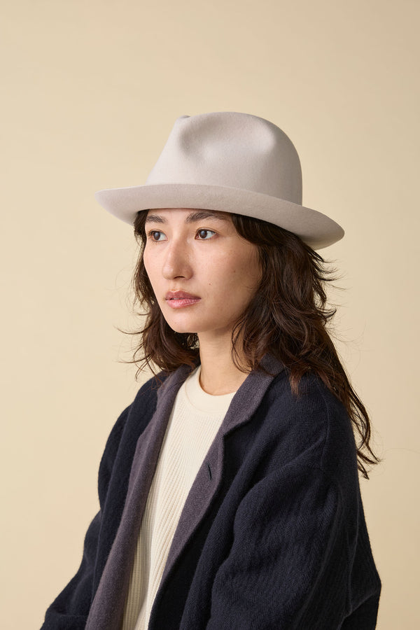 FELT HAT / RABBIT FRONT PINCH TASSEL / IVORY