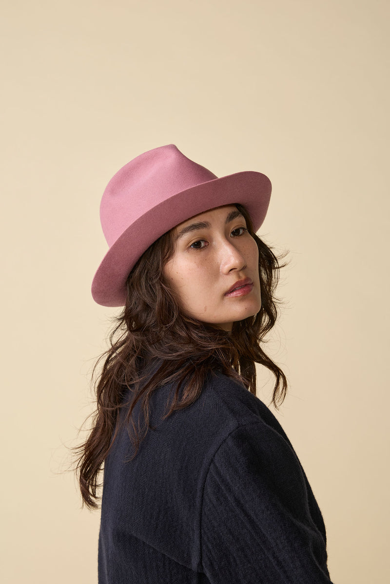 FELT HAT / RABBIT FRONT PINCH TASSEL / DARK PINK