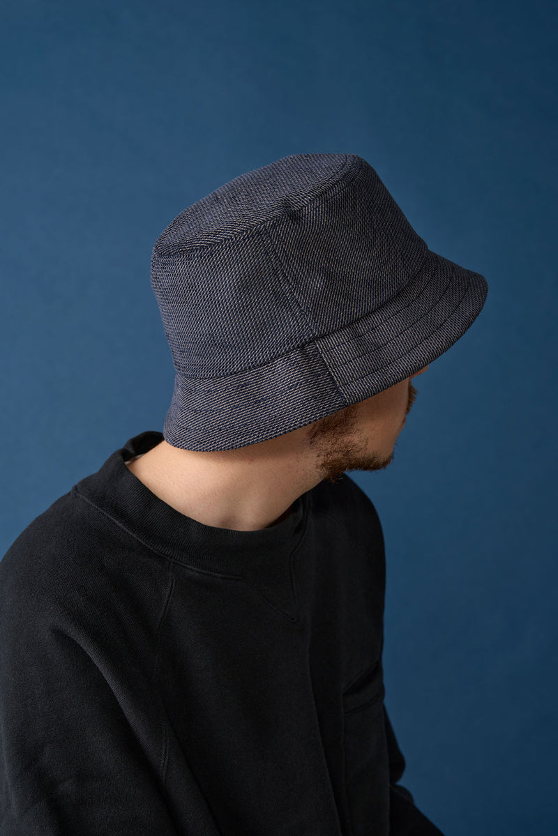 BUCKET HAT / PRINTED CODE / NAVY