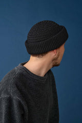 HAND KNITTING / FISHERMAN / BLACK