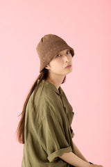 KNIT CAP / FLARED BRIM / BROWN