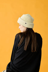 CUFF KNIT CAP / AMULET / CREAM