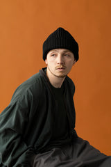 CUFF KNIT CAP / AMULET / BLACK