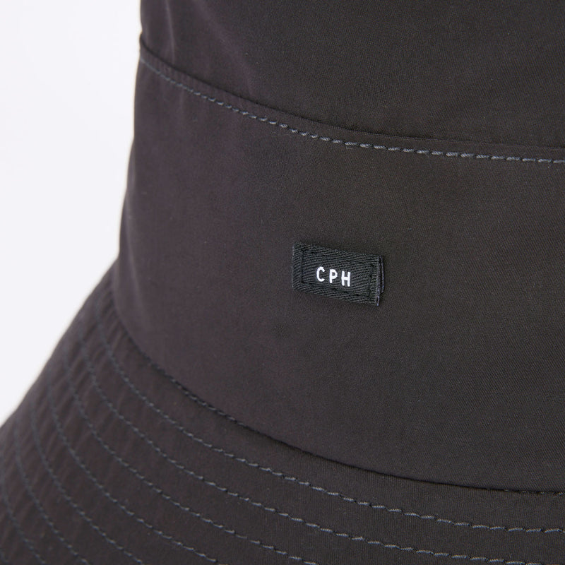 SWITCHED BUCKET HAT / DIVIDER CLOTH / BLACK