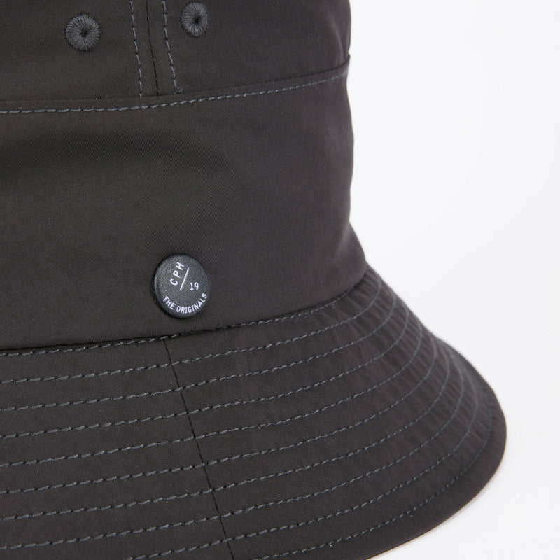 SWITCHED BUCKET HAT / DIVIDER CLOTH / BLACK