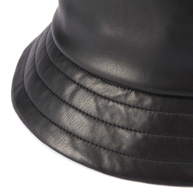BUCKET HAT / SYNTHETIC LEATHER / BLACK
